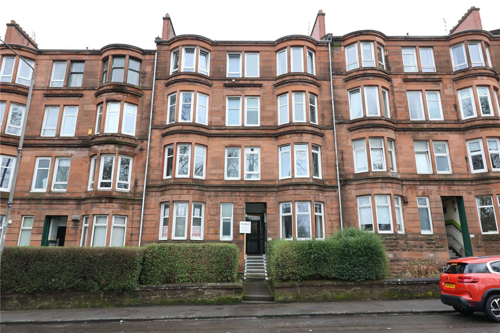 Flat Tollcross Road in Glasgow