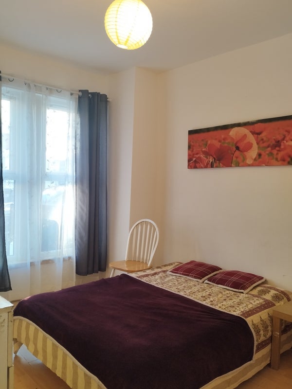 Room Walker Close in Greater London
