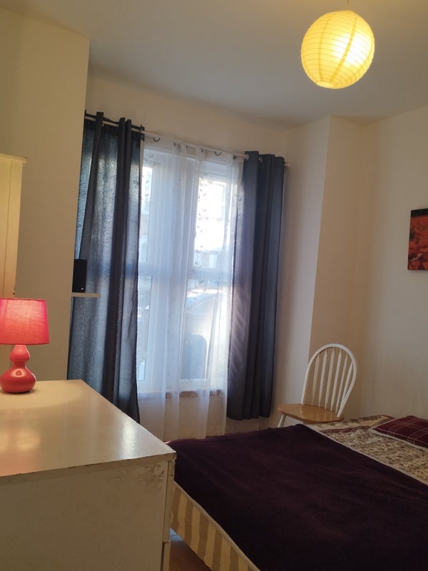 Room Walker Close in Greater London