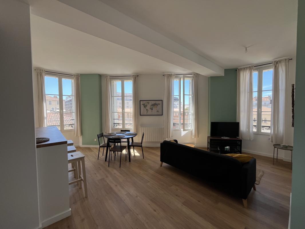 Flat Rue de la République in Marseille