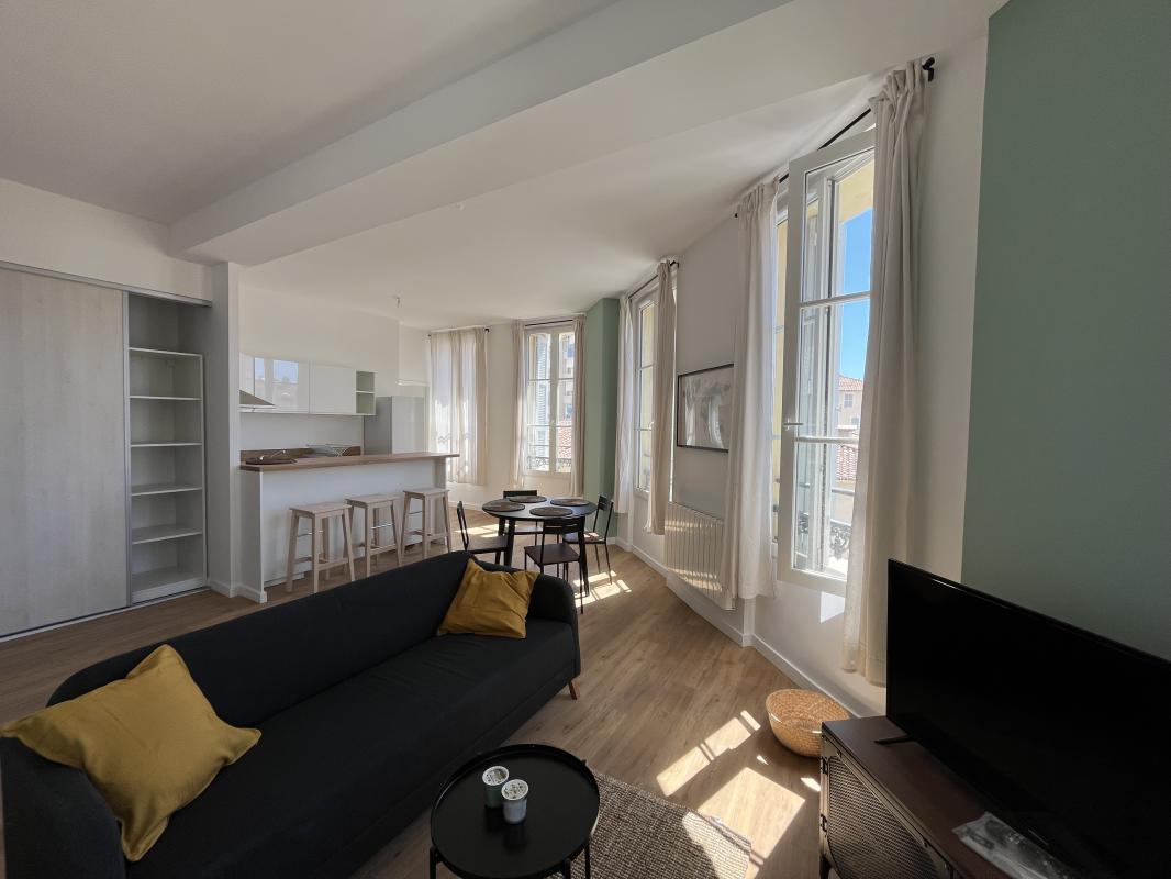 Flat Rue de la République in Marseille