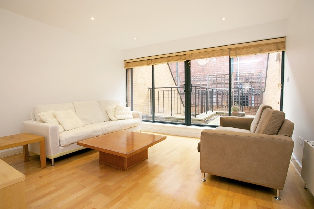 House Wilberforce Mews in Greater London