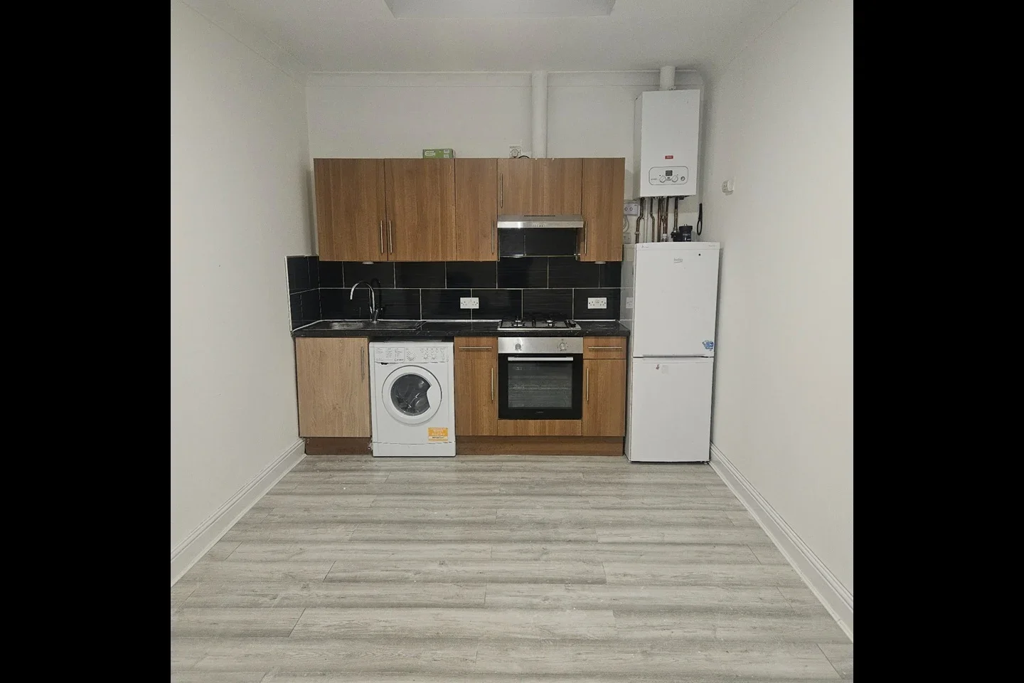 Flat Frimley Road in Greater London