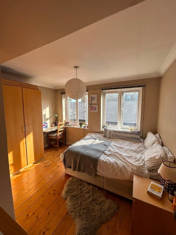 Room Cambria Road in Greater London