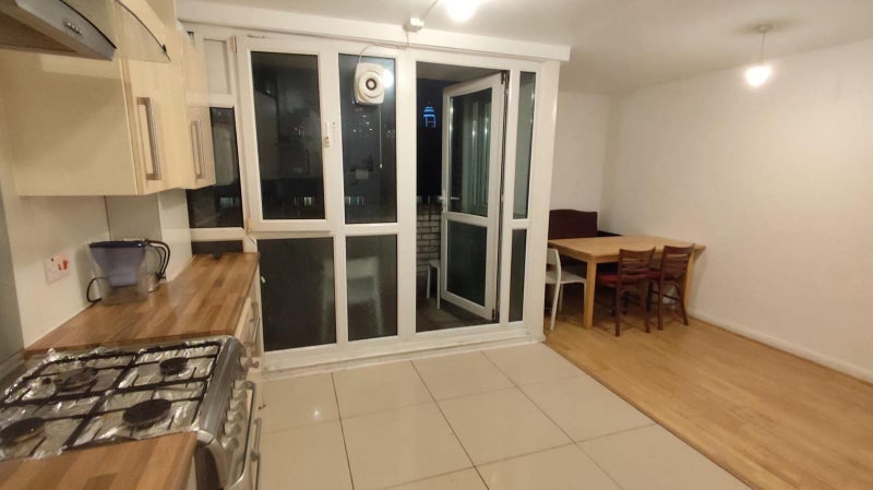 Room Marylee Way in Greater London