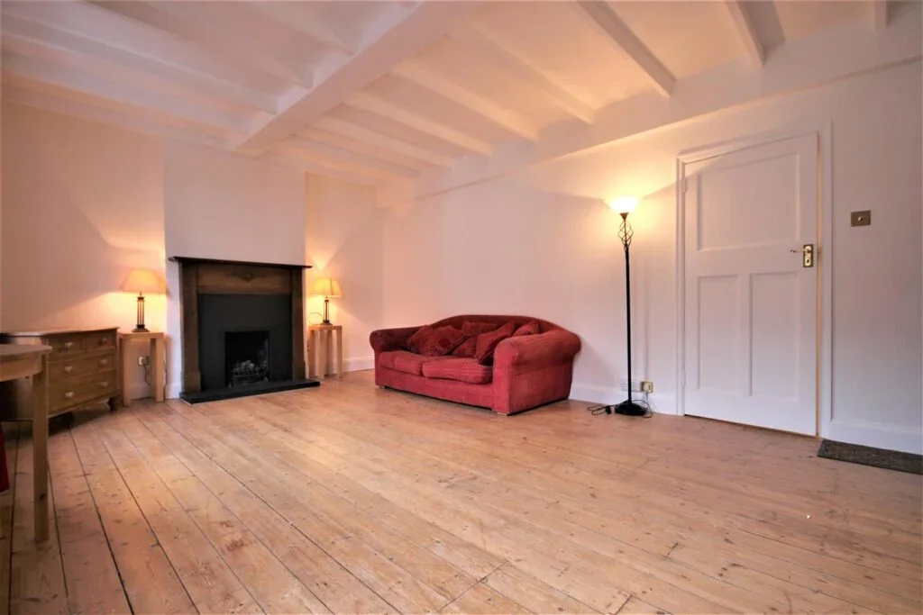 Flat Upper Mulgrave Road in Greater London