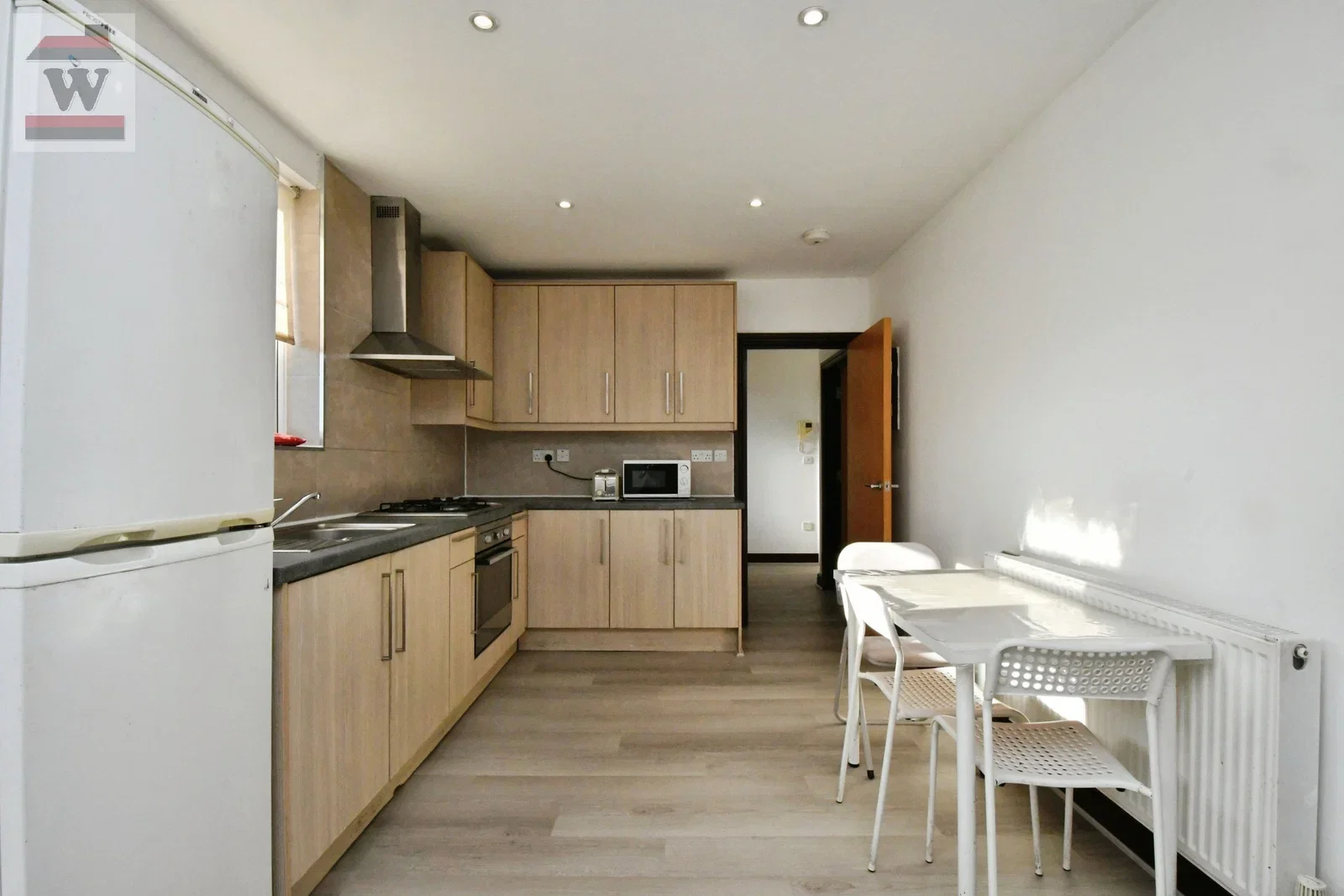 Flat Lampton Road in Greater London