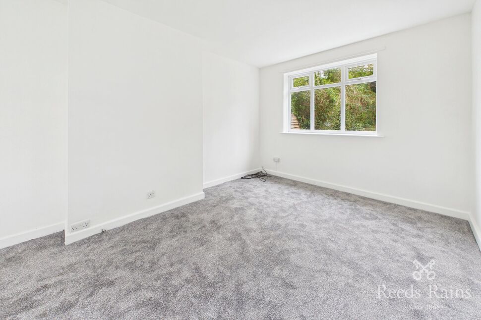 Flat Crowder Road in Sheffield
