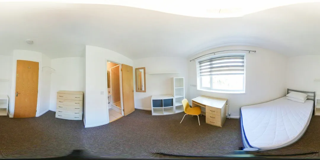 Room Devon Road in Canterbury