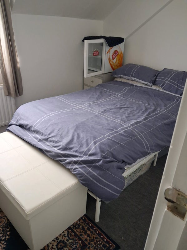 Room Berridge Road in Greater London