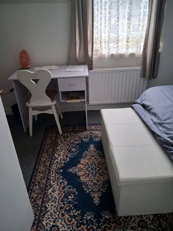 Room Berridge Road in Greater London