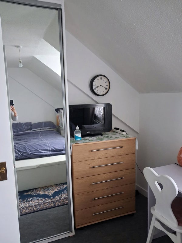 Room Berridge Road in Greater London