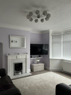 Room Overtons Close in Warwick