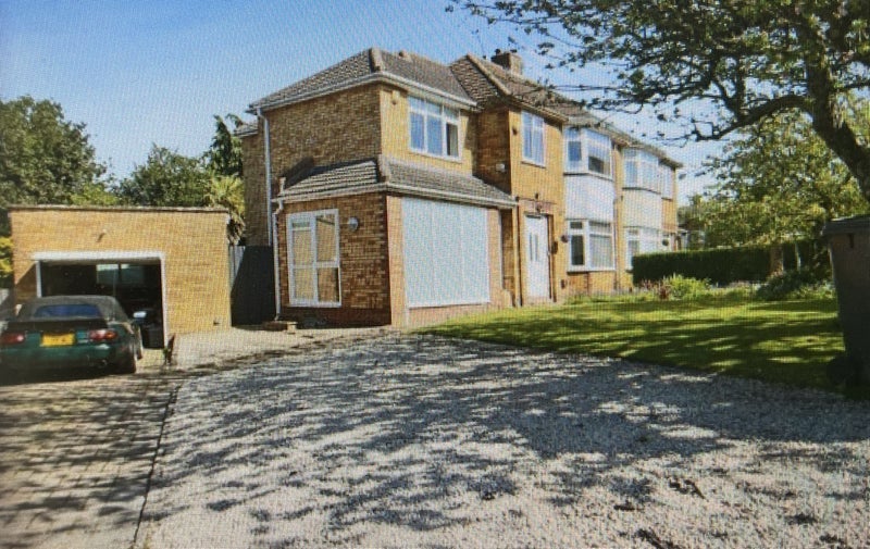 Room Overtons Close in Warwick