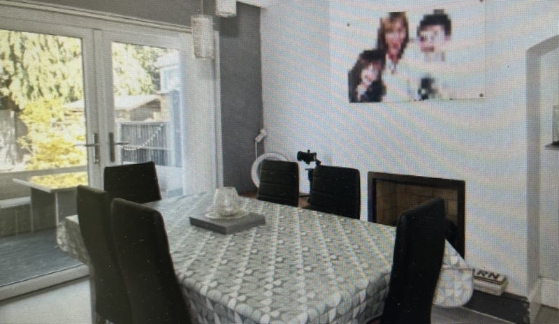 Room Overtons Close in Warwick