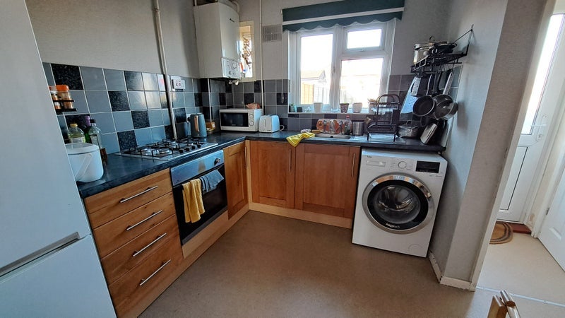 Room Kildare Road in Bristol