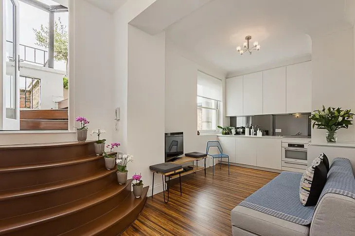 Flat Pont Street in Greater London
