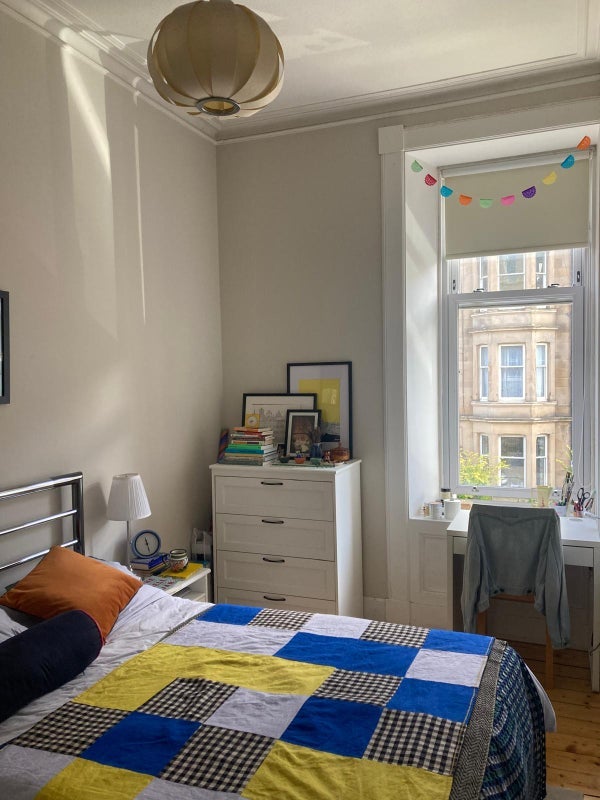 Room Comely Bank Street in City of Edinburgh