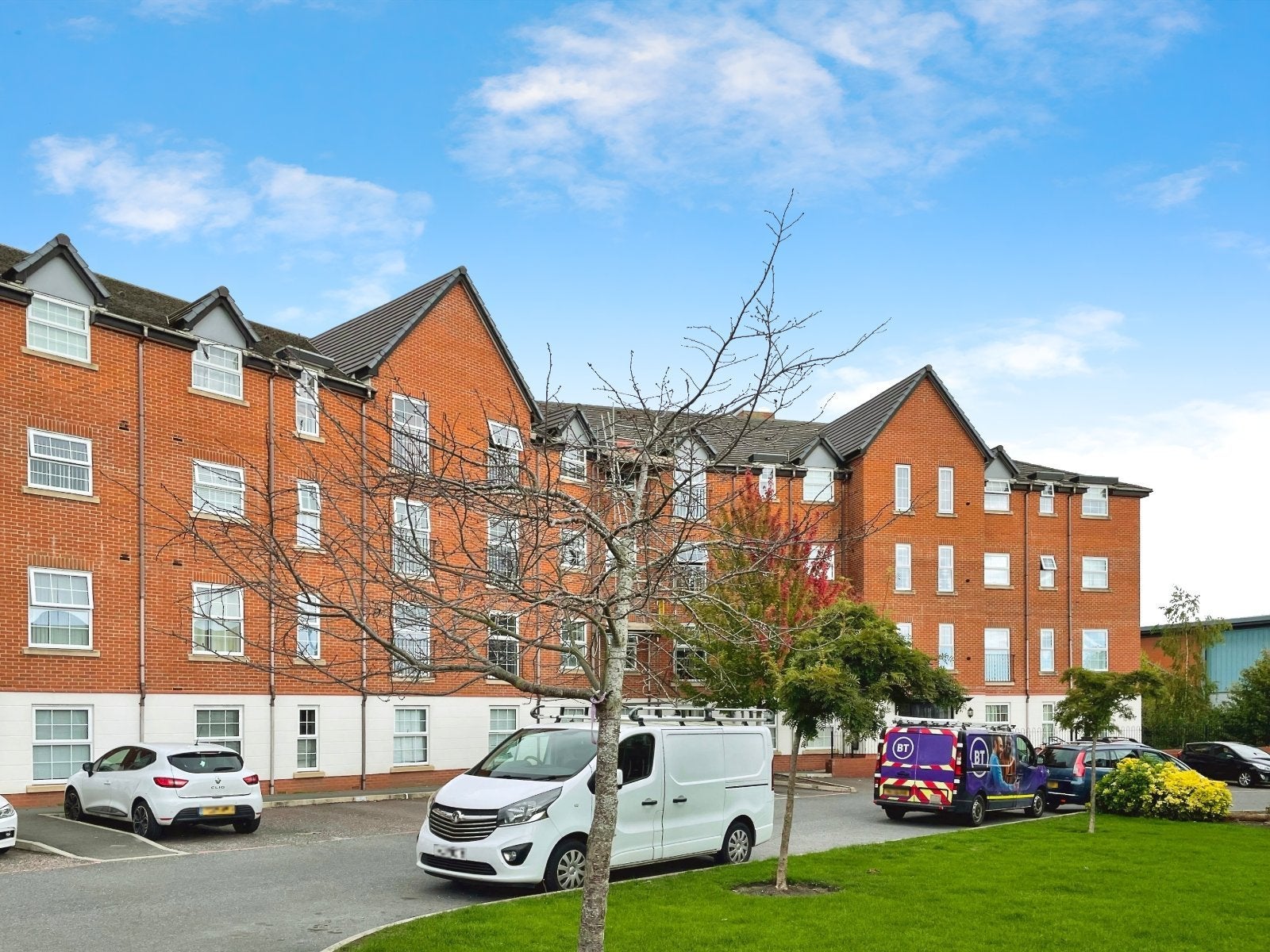 Flat Llys Nantgarw in Wrexham