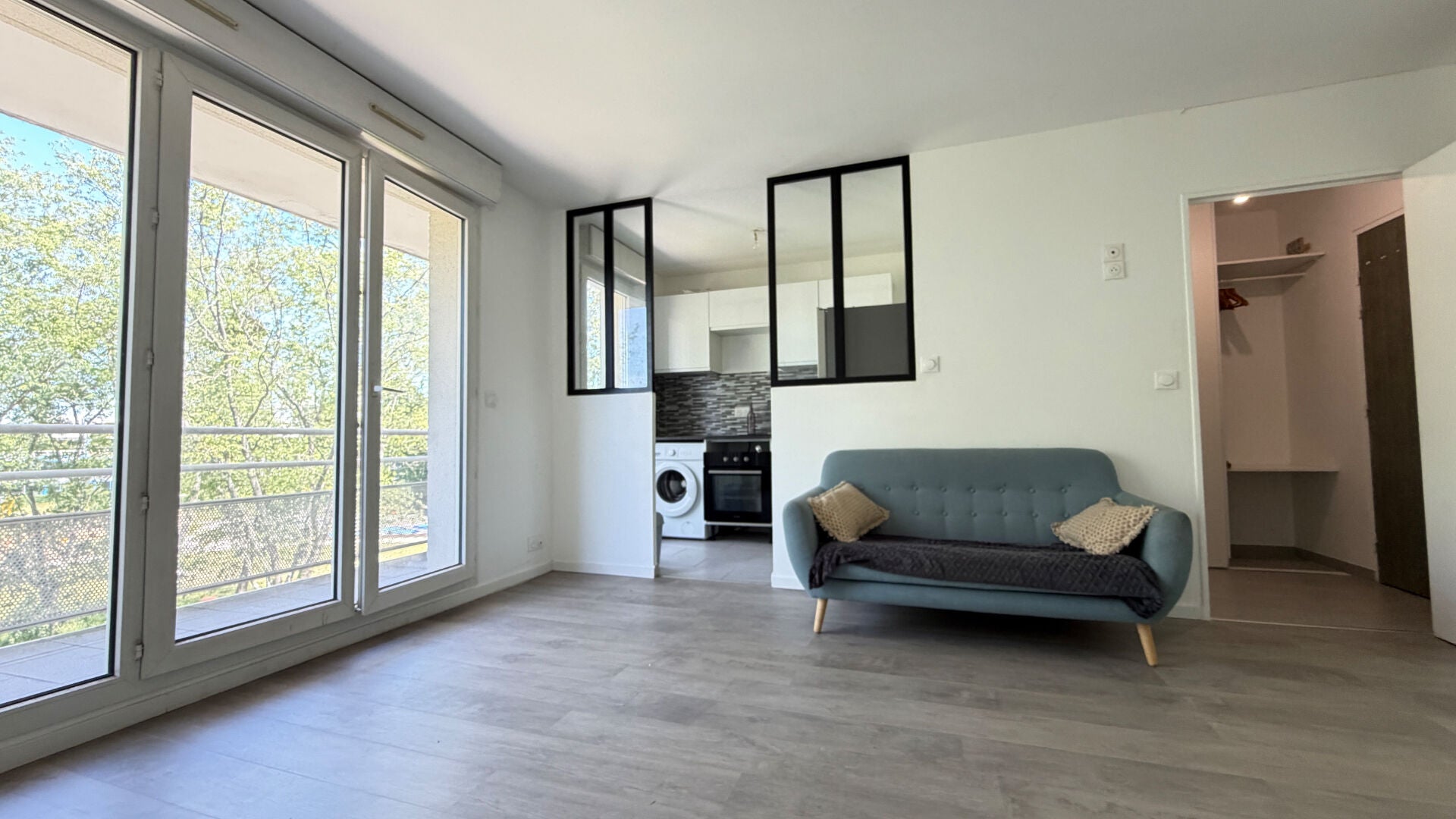 Appartement Desserte Ernest Cognacq à Évry