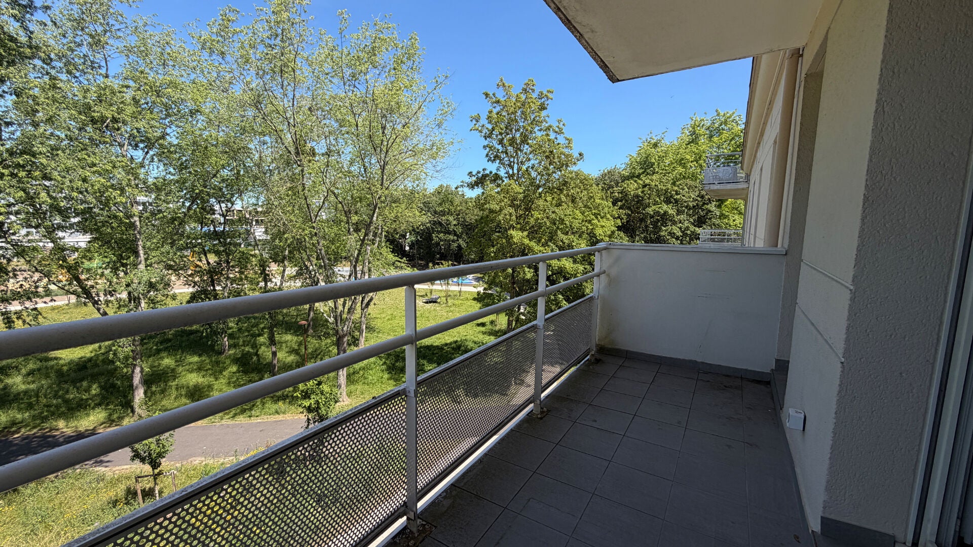 Appartement Desserte Ernest Cognacq à Évry