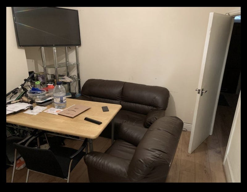 Room Hythe Close in Greater London