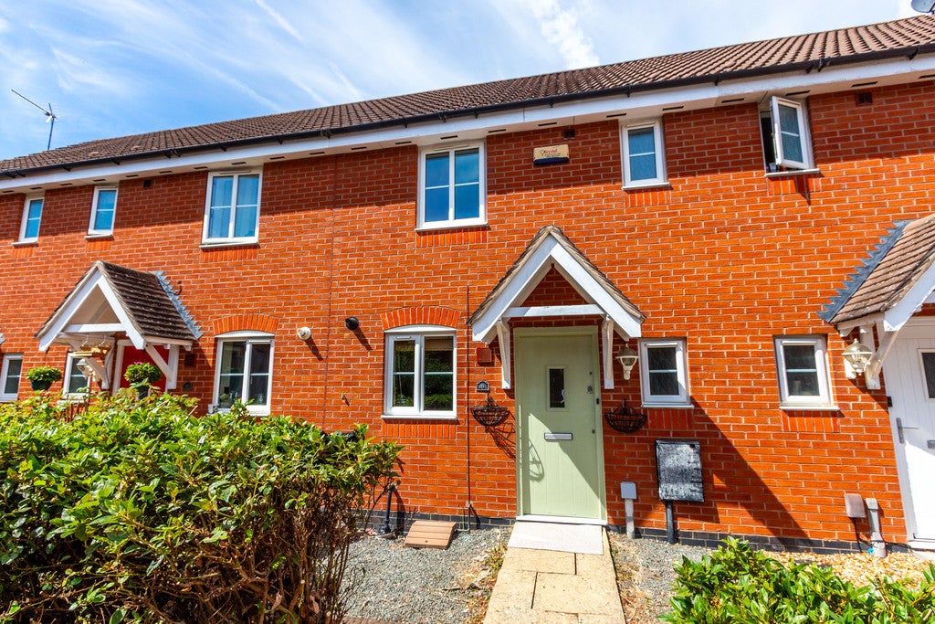 House Hollowell Close in Rushden