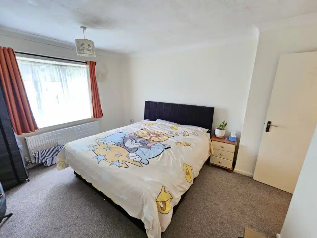 Flat Poundbury Crescent in Dorchester