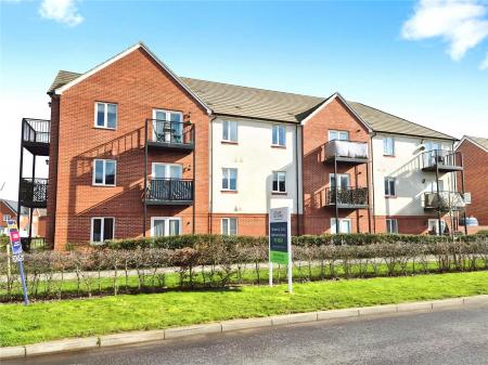 Flat Newburgh Crescent in Shinfield