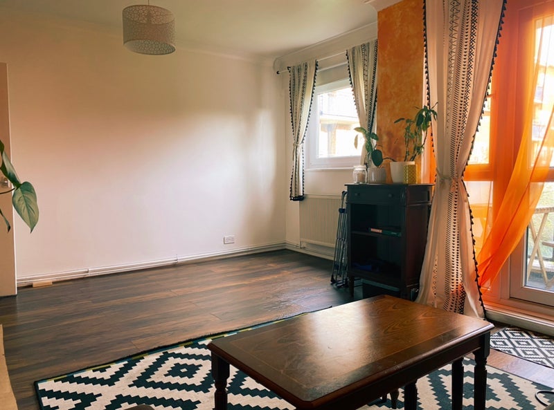 Room Frampton Park Road in Greater London