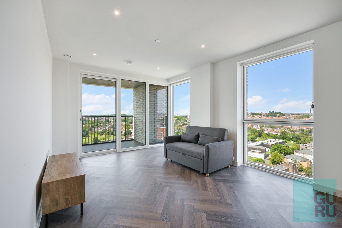 Flat Lindley Street in Greater London