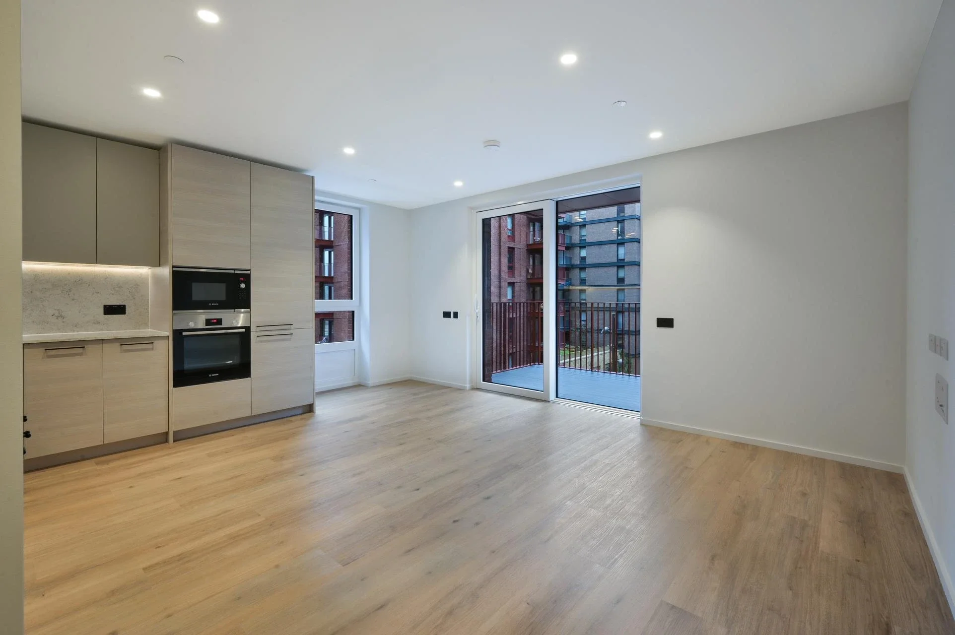 Flat Hemlock Street in Greater London