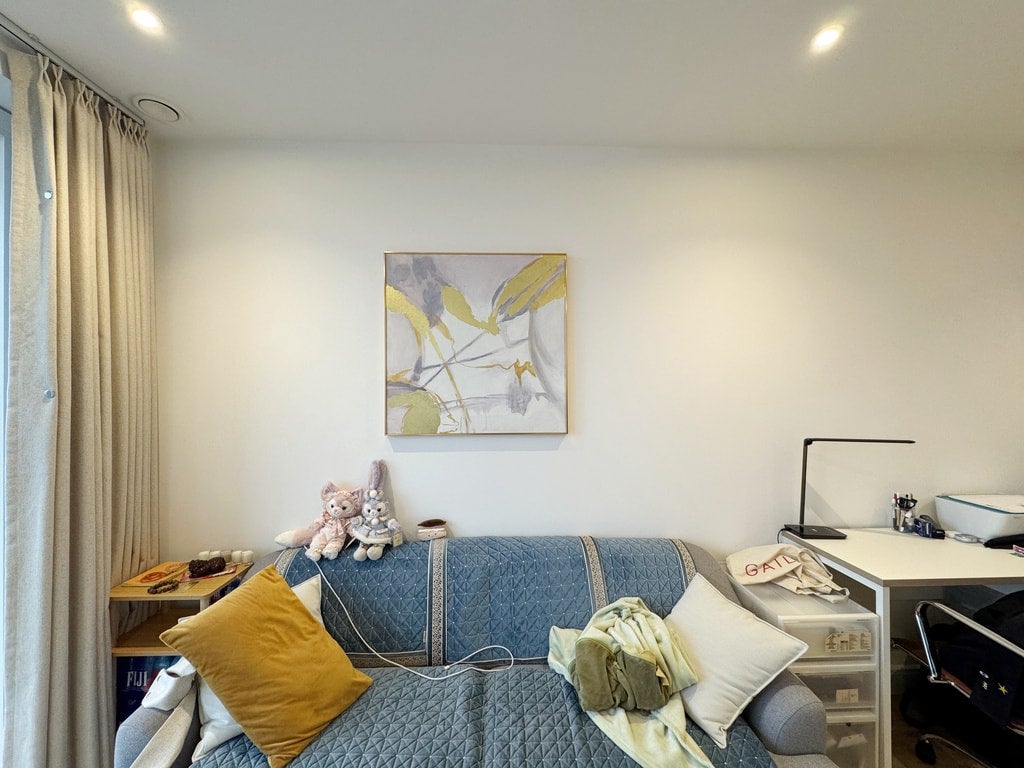 Flat Abbeydale Road in Greater London