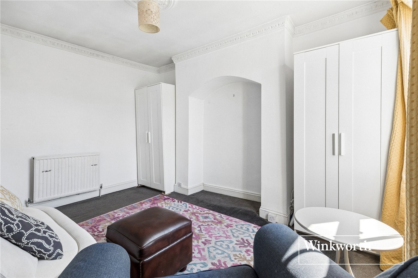 Flat Aldebert Terrace in Greater London