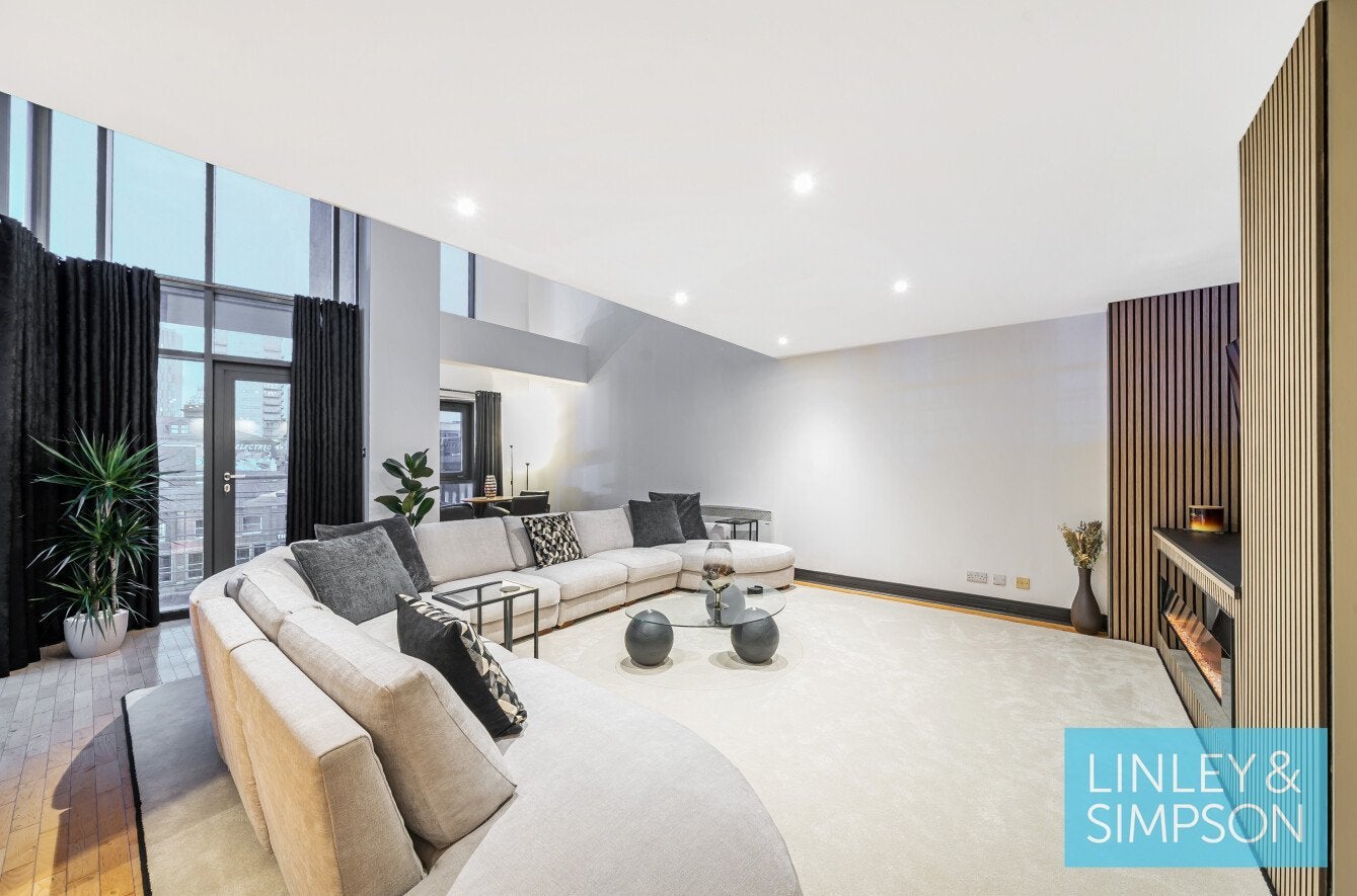 Flat Calverley Street in Leeds