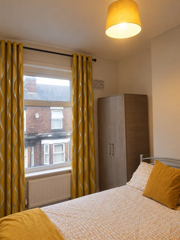 Room Peterborough Street in Manchester