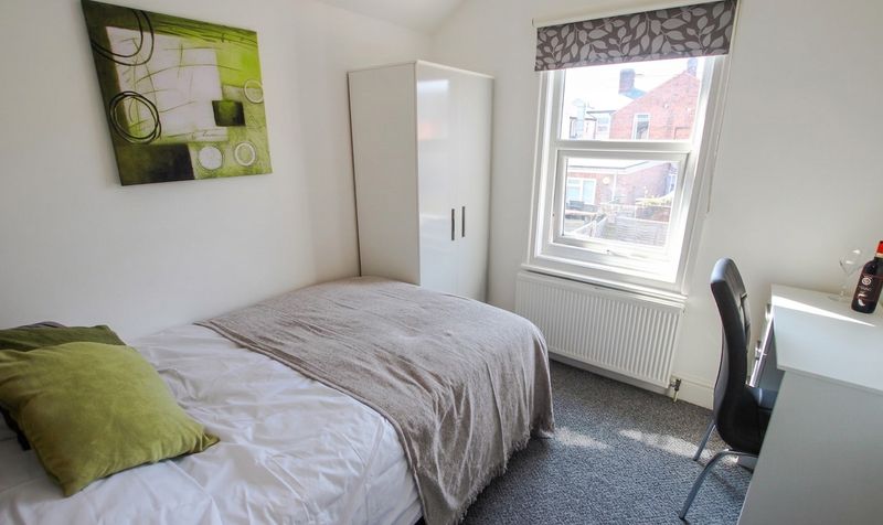 Room Catherine Street in Reading