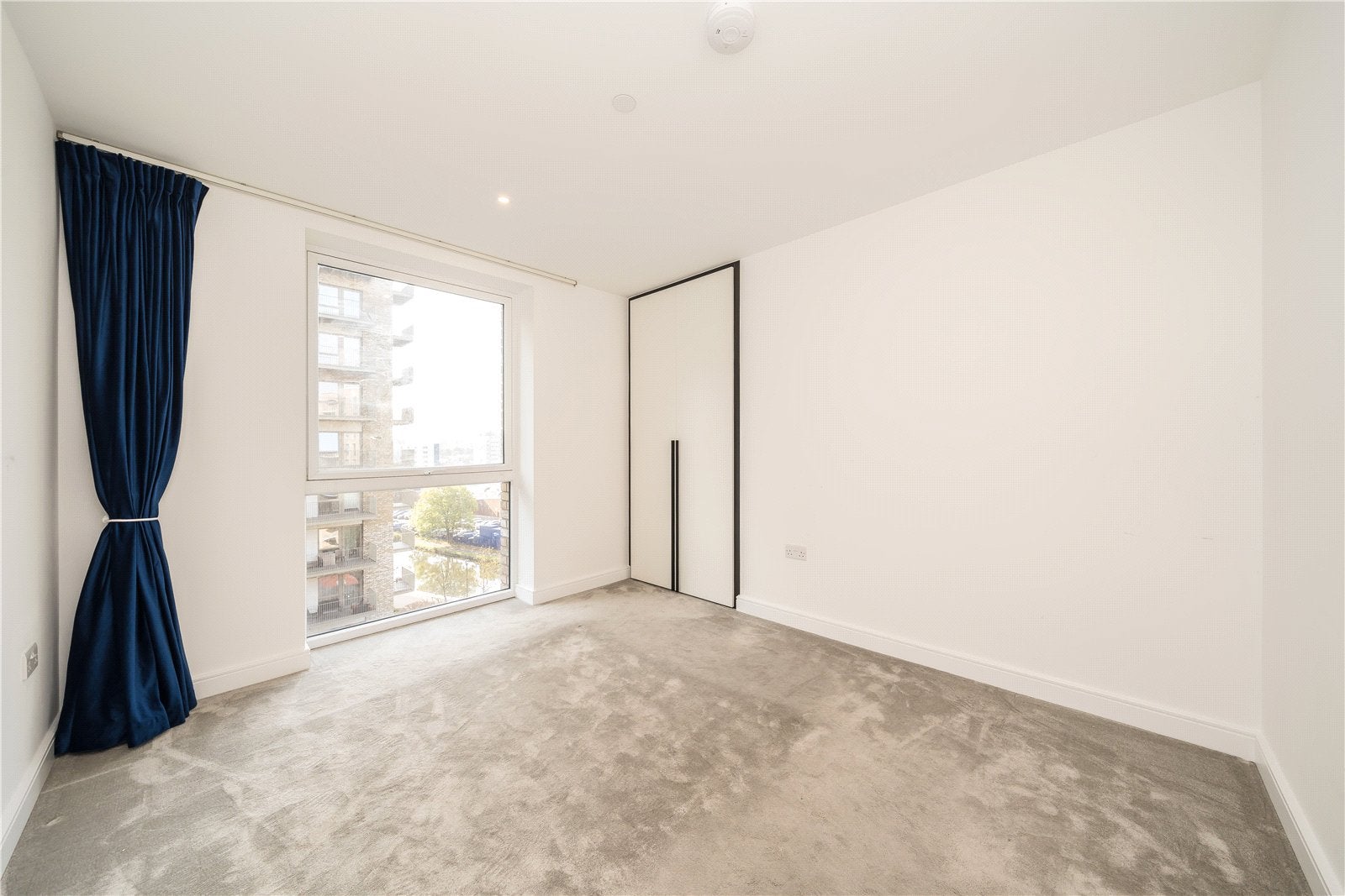 Flat East Lane in Greater London