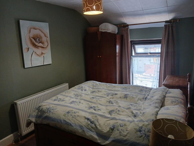 Room Tyntyla Road in Ystrad