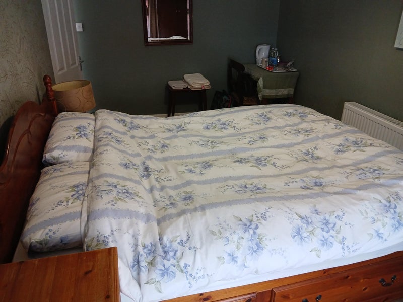 Room Tyntyla Road in Ystrad