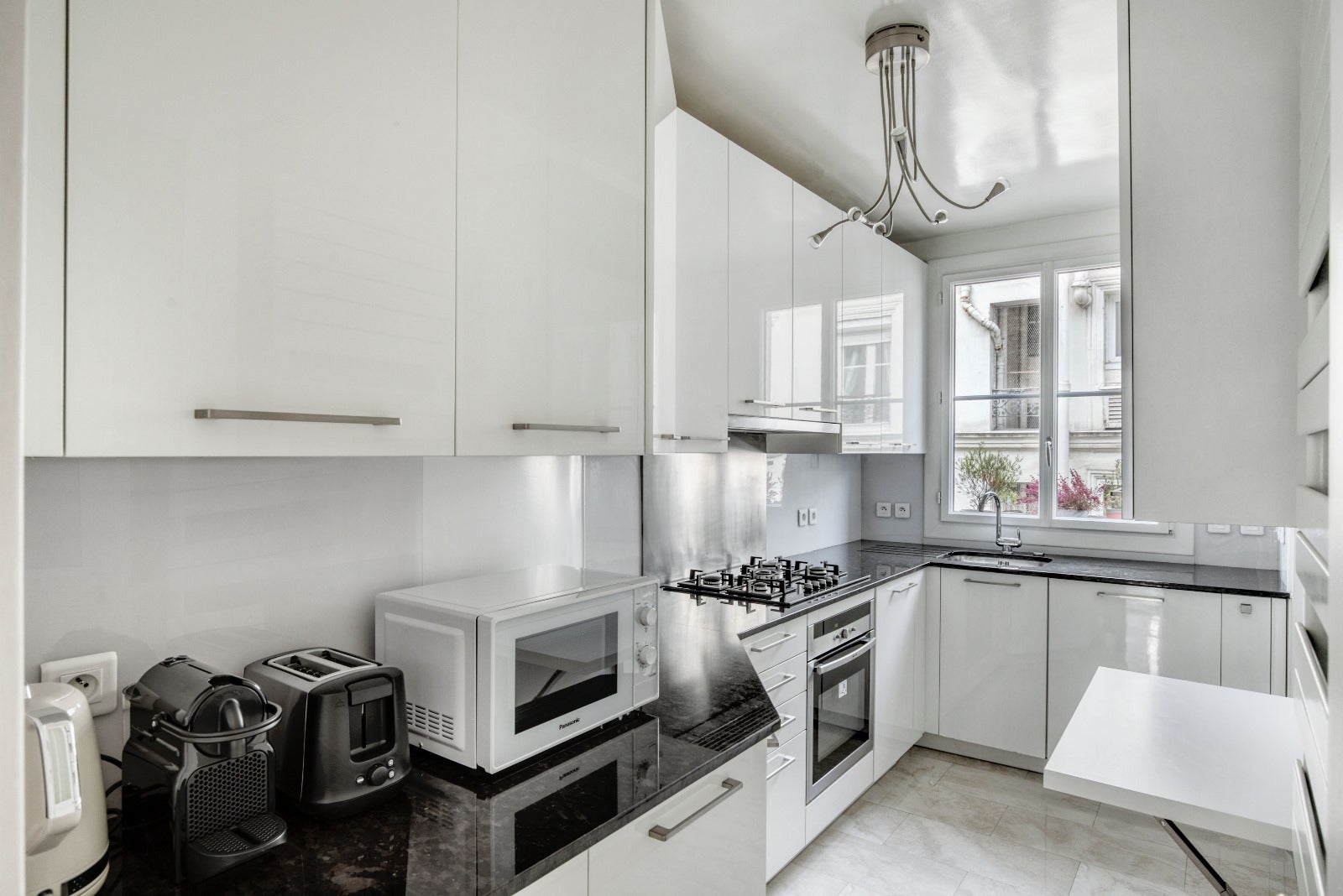Flat Rue Legendre in Paris