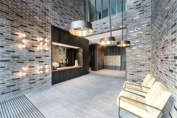 Flat Victoria Street in City of Westminster