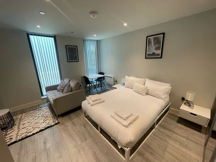 Flat Wokingham Road in Bracknell
