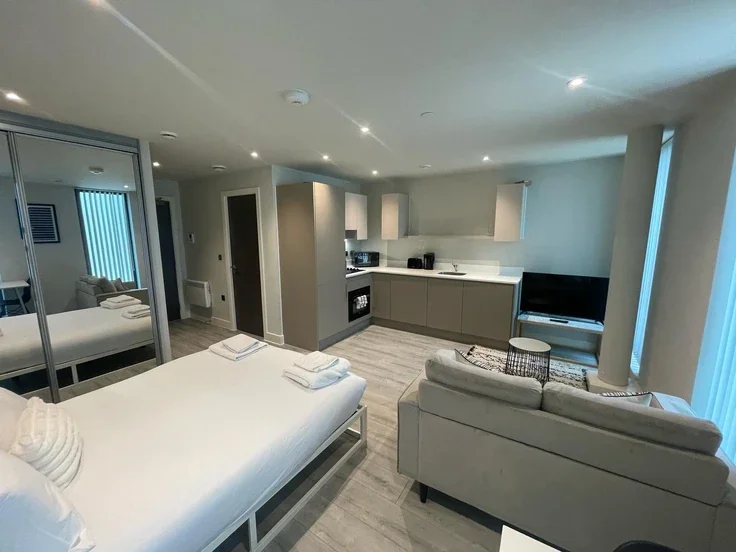 Flat Wokingham Road in Bracknell