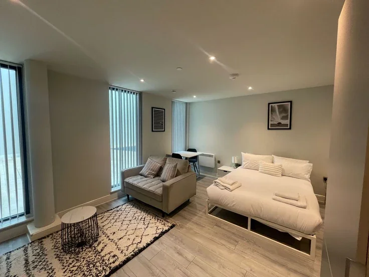 Flat Wokingham Road in Bracknell