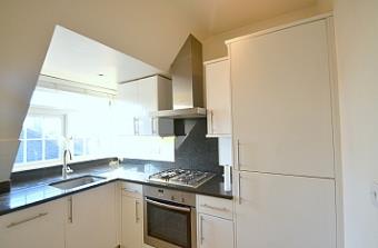 Flat Beechcroft Avenue in Greater London