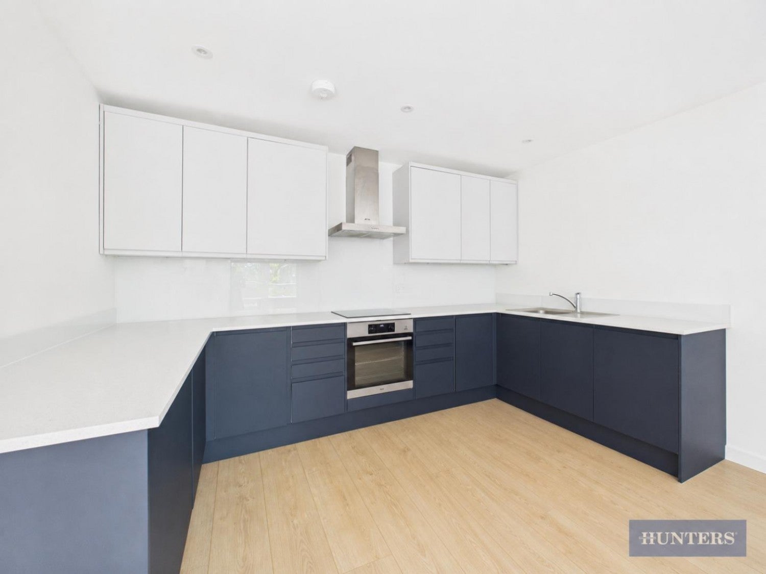Flat Canute Road in Southampton