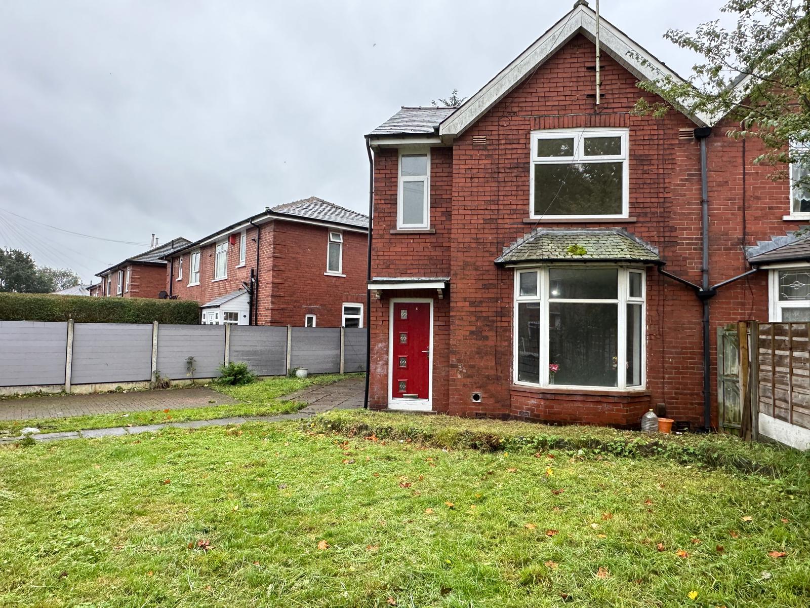House Further Pits in Rochdale