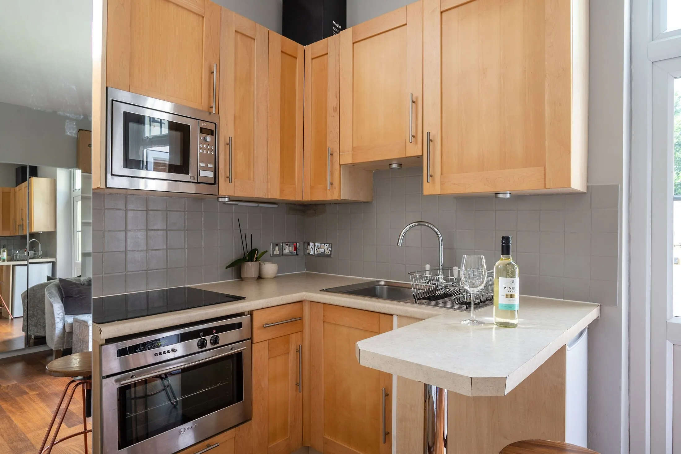 Flat Woodside in Greater London