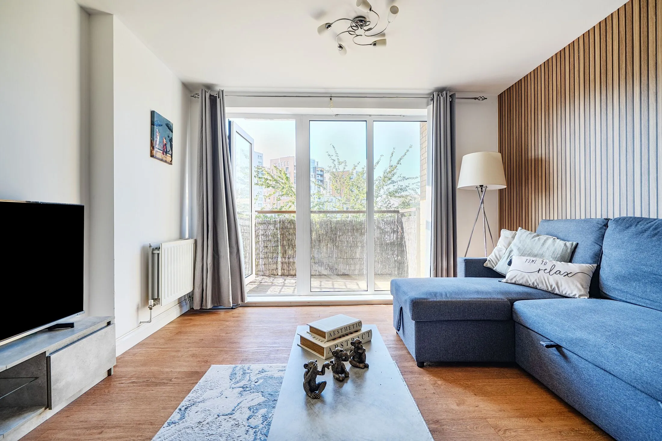 Flat Tarves Way in Greater London
